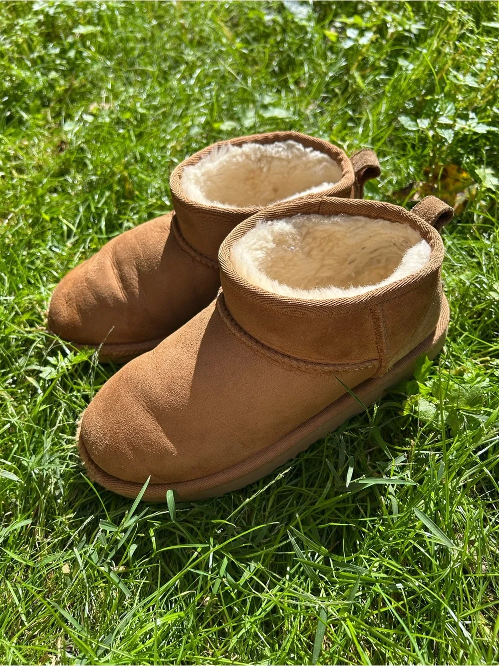 UGG easy slip